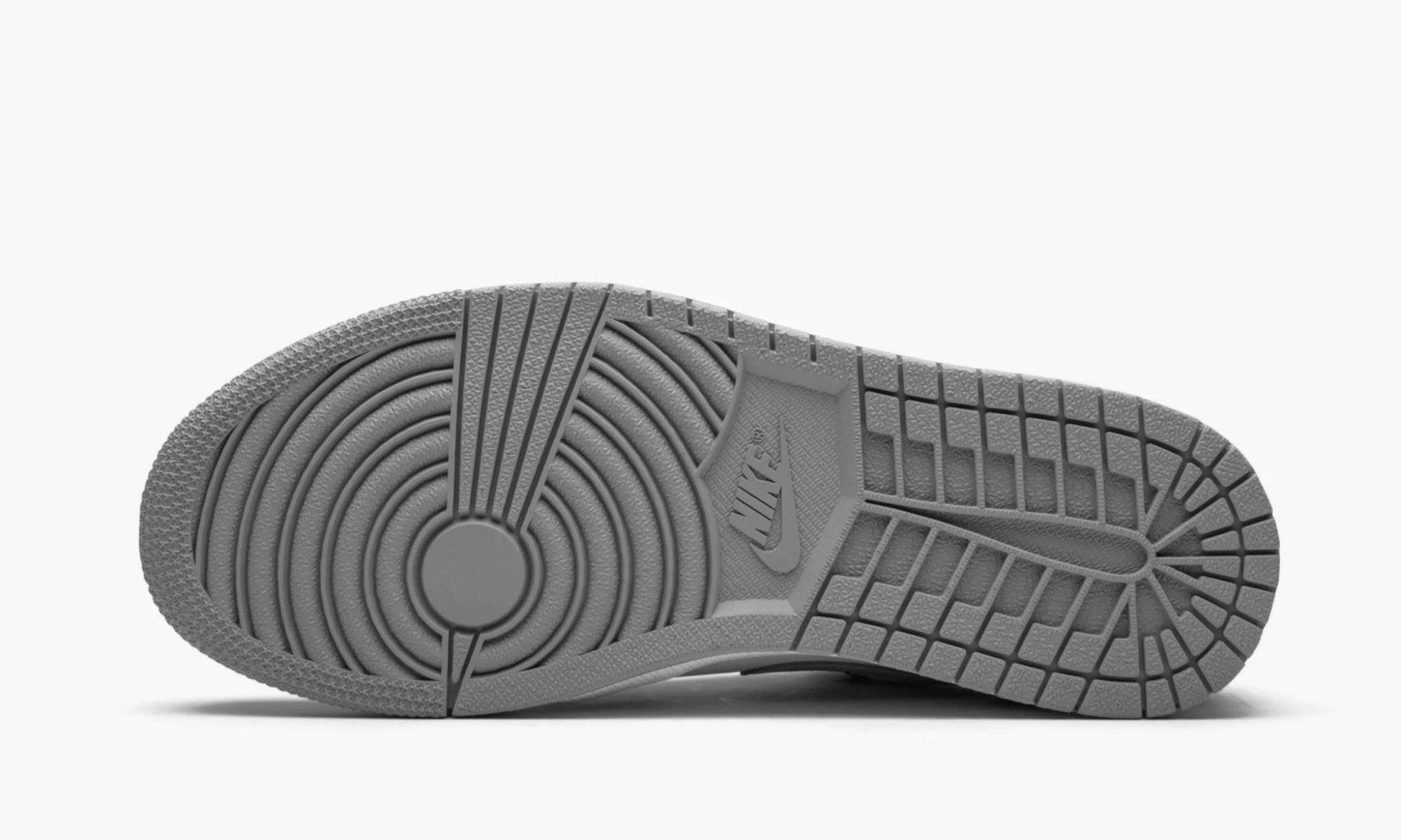 Air Jordan 1 Low Light Smoke Grey - 553558 039 | The Sortage