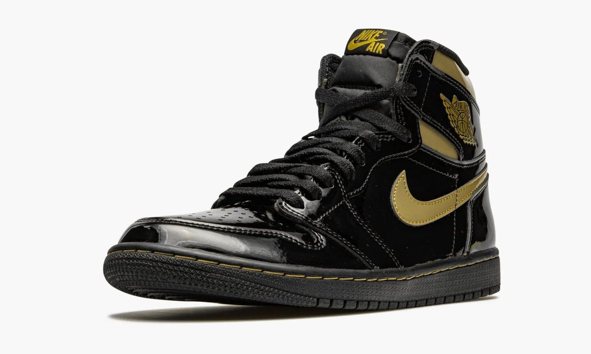 Air Jordan 1 High Black Metallic Gold - 555088 032 | The Sortage