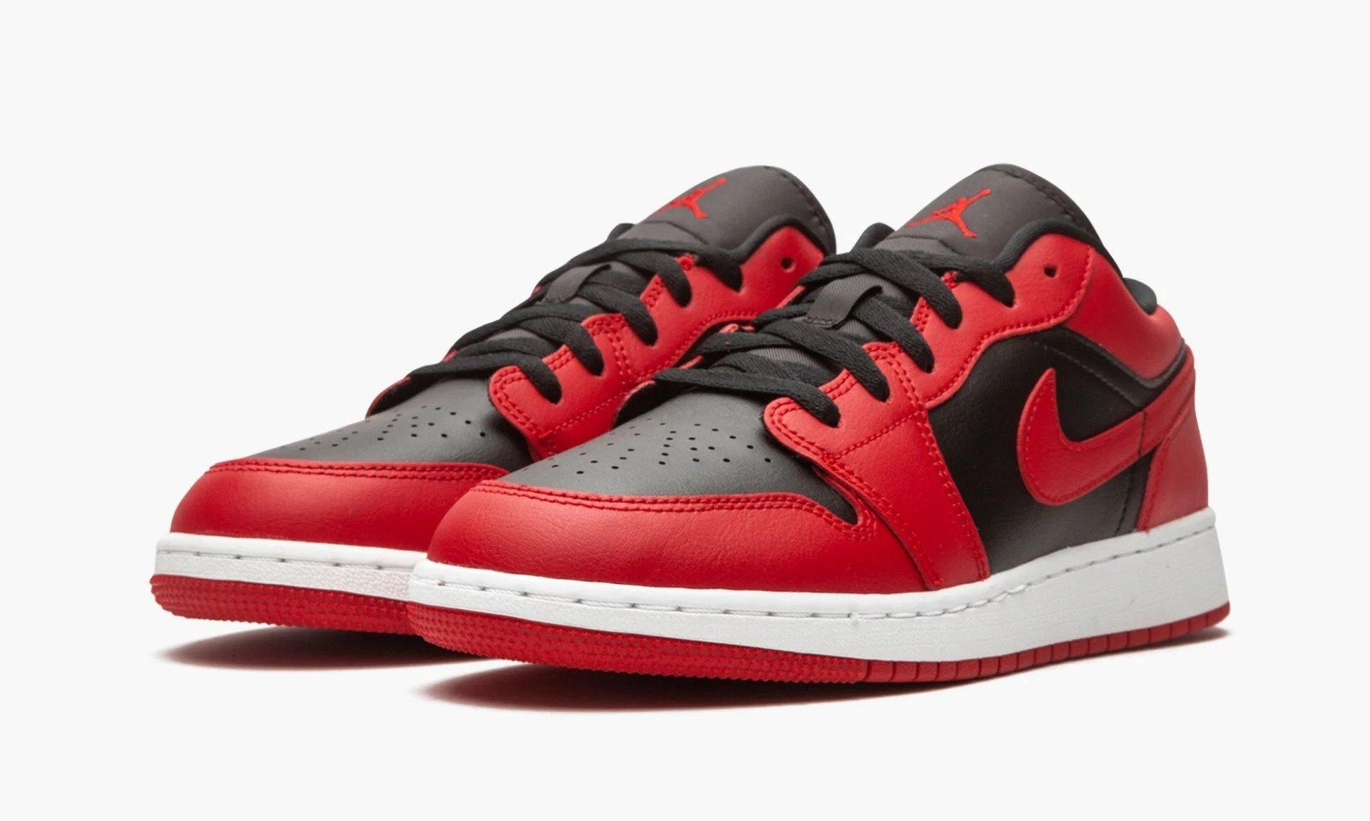 Air Jordan 1 Low GS Reverse Bred - 553560 606 | The Sortage