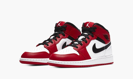 Air Jordan 1 Mid GS Chicago 2020 - 554725 173 | The Sortage