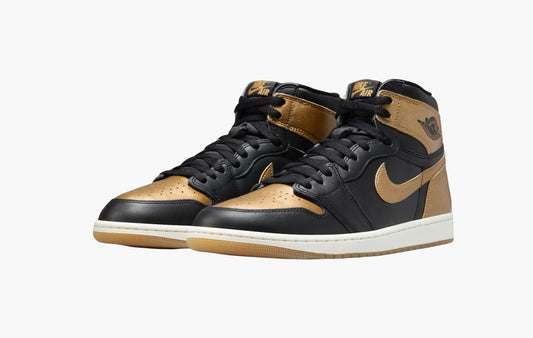 Air Jordan 1 Retro High OG "Black Metallic Gold"
