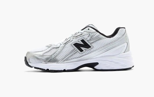 740 "White Silver Metallic Navy"