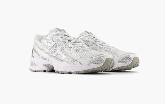 740v2 "White Silver Reflection"