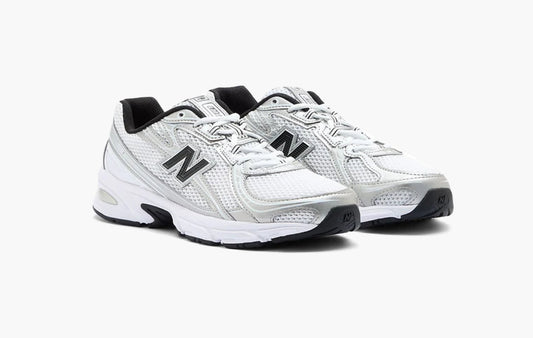 740 "White Silver Metallic Navy"
