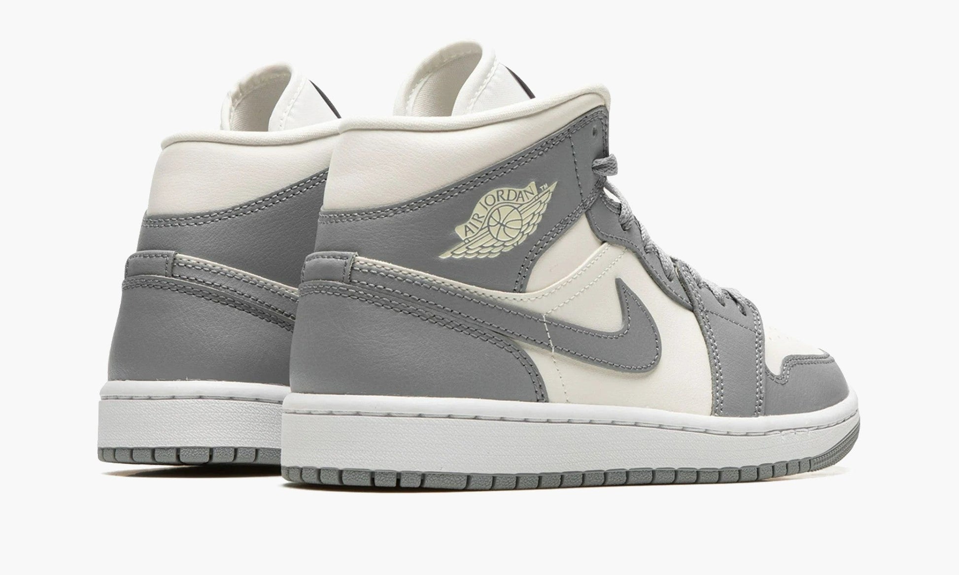 Air Jordan 1 Mid WMNS Stealth - BQ6472 115 | The Sortage
