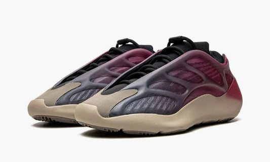 Yeezy 700 V3 Fade Carbon - GW1814 | The Sortage