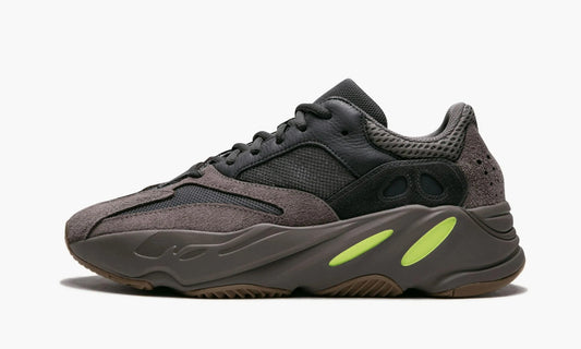 Yeezy Boost 700 Mauve - EE9614 | The Sortage