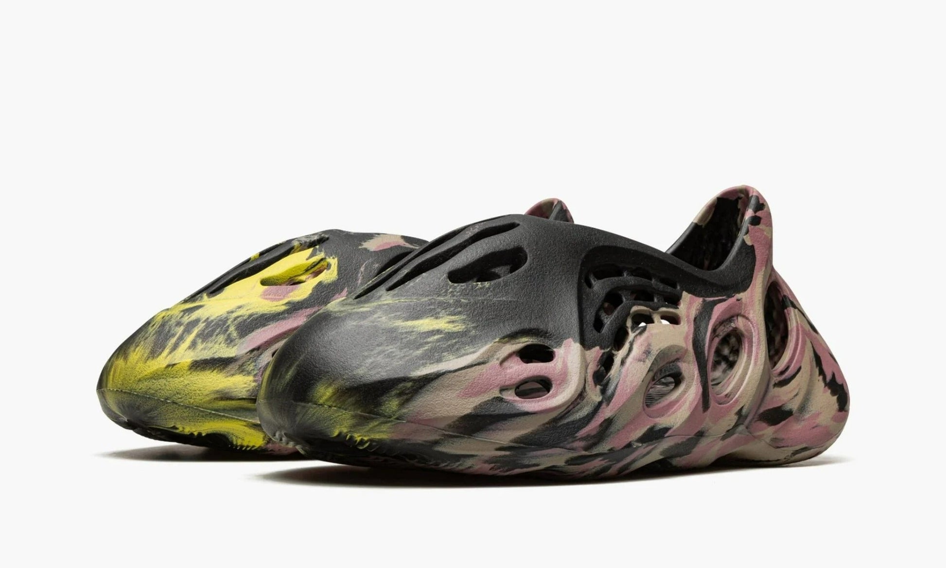 Yeezy Foam RNNR MX Carbon - IG9562 | The Sortage