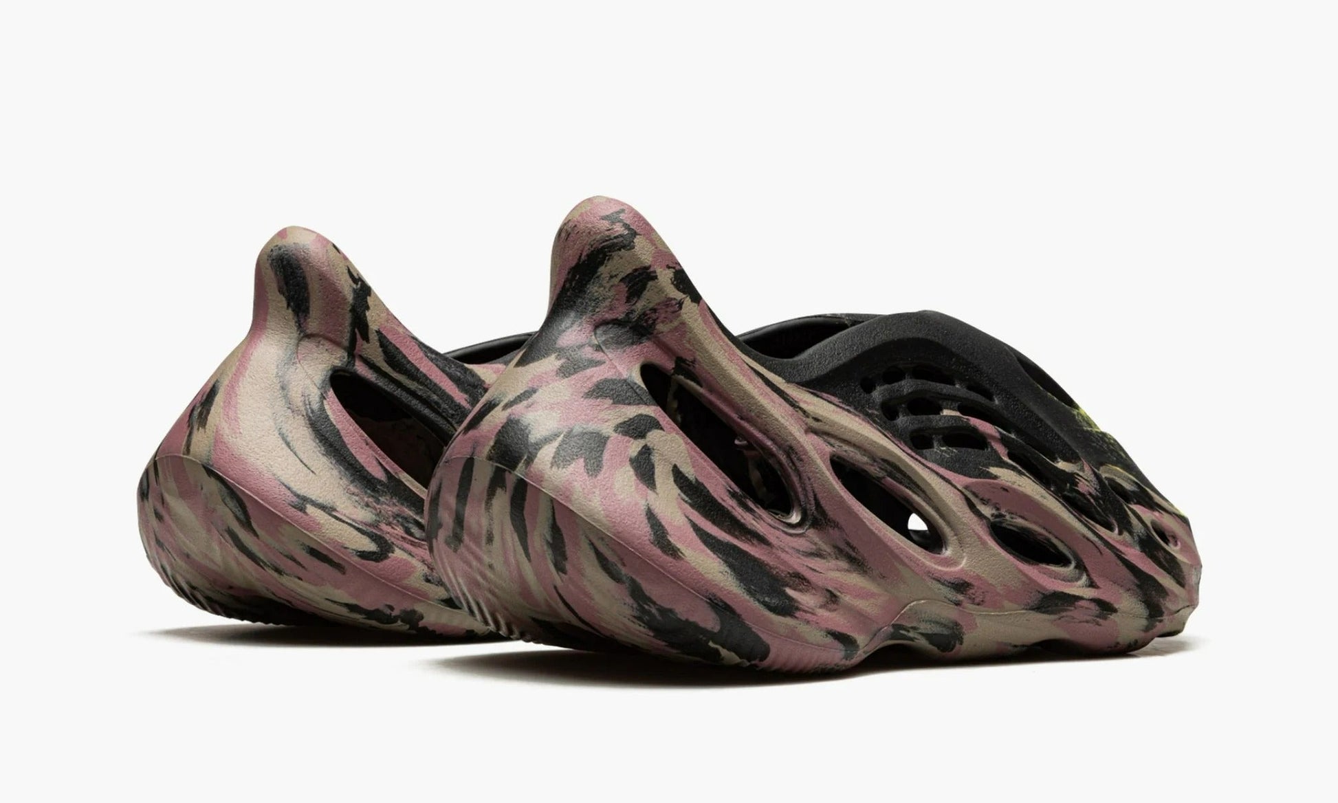 Yeezy Foam RNNR MX Carbon - IG9562 | The Sortage